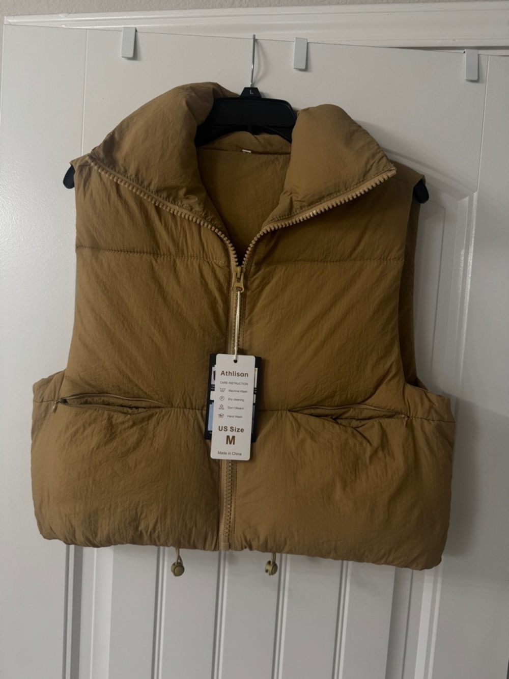 Athlisan Puffer Vest in Mustard Brown - Size M